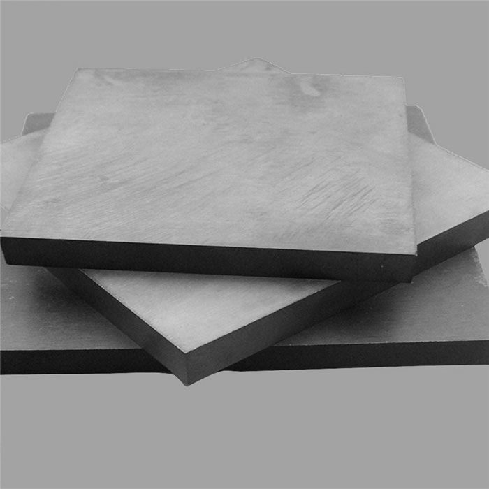 Ground silicon carbide plates and setter tiles
